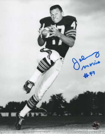 Johnny Morris Signed 8x10