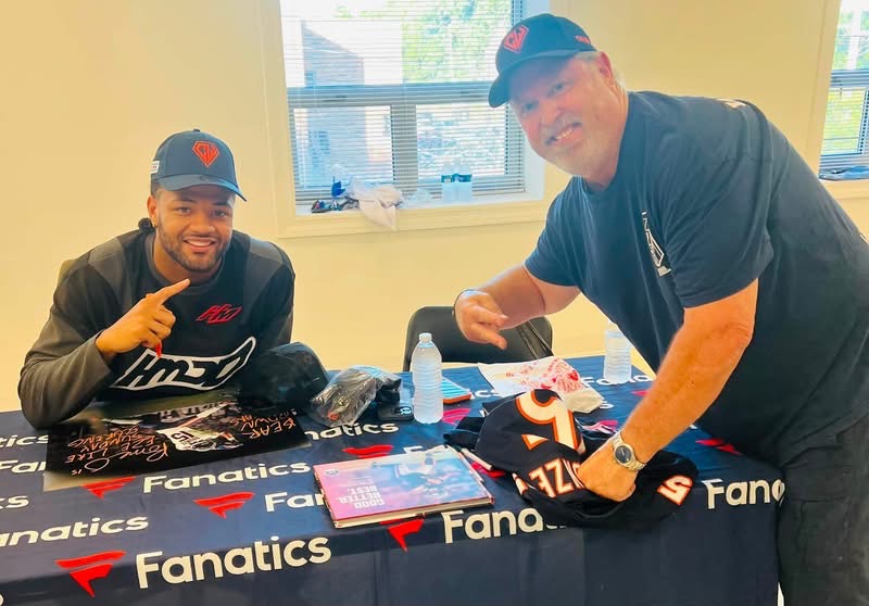 Rome Odunze at Bergie’s Sports Card Dugout in Highland Park, IL