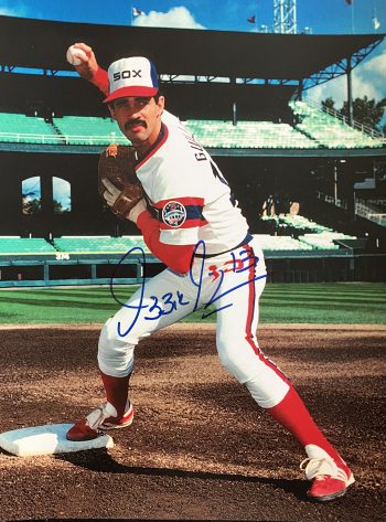Ozzie Guillen Signed 8x10